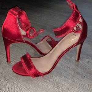 Red Satin Heels❤️